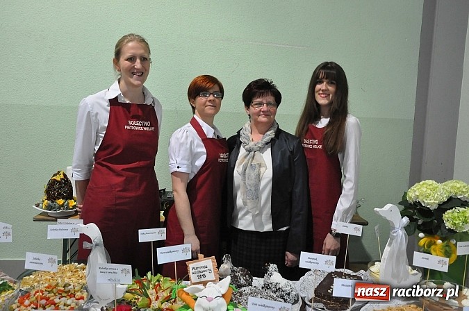 Zdjęcie w galerii na portalu naszraciborz.pl: VIII Powiatowy Konkurs Potraw Regionalnych w Pietrowicach Wielkich wiadomości z regionu
