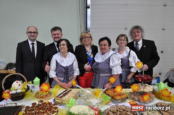 Zdjęcie w galerii na portalu naszraciborz.pl: VIII Powiatowy Konkurs Potraw Regionalnych w Pietrowicach Wielkich wiadomości z regionu