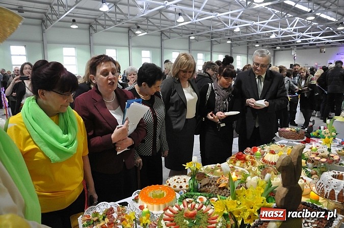 Zdjęcie w galerii na portalu naszraciborz.pl: VIII Powiatowy Konkurs Potraw Regionalnych w Pietrowicach Wielkich wiadomości z regionu