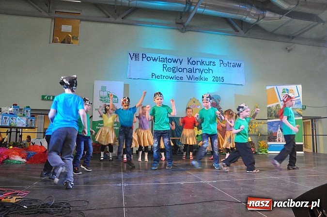 Zdjęcie w galerii na portalu naszraciborz.pl: VIII Powiatowy Konkurs Potraw Regionalnych w Pietrowicach Wielkich wiadomości z regionu