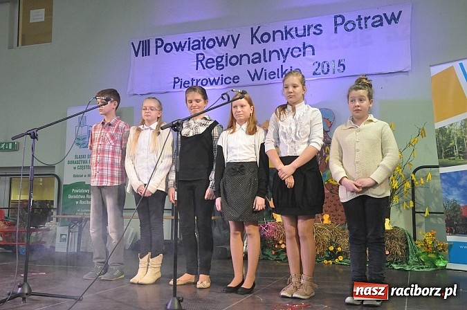 Zdjęcie w galerii na portalu naszraciborz.pl: VIII Powiatowy Konkurs Potraw Regionalnych w Pietrowicach Wielkich wiadomości z regionu
