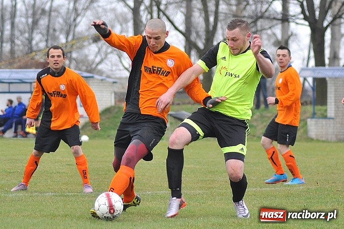 Zdjęcie w galerii na portalu naszraciborz.pl: Emocje do ostatnich minut. Rafako lepsze od Gołkowic wiadomości z regionu