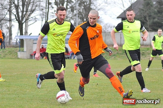 Zdjęcie w galerii na portalu naszraciborz.pl: Emocje do ostatnich minut. Rafako lepsze od Gołkowic wiadomości z regionu