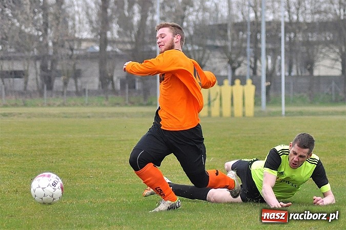 Zdjęcie w galerii na portalu naszraciborz.pl: Emocje do ostatnich minut. Rafako lepsze od Gołkowic wiadomości z regionu