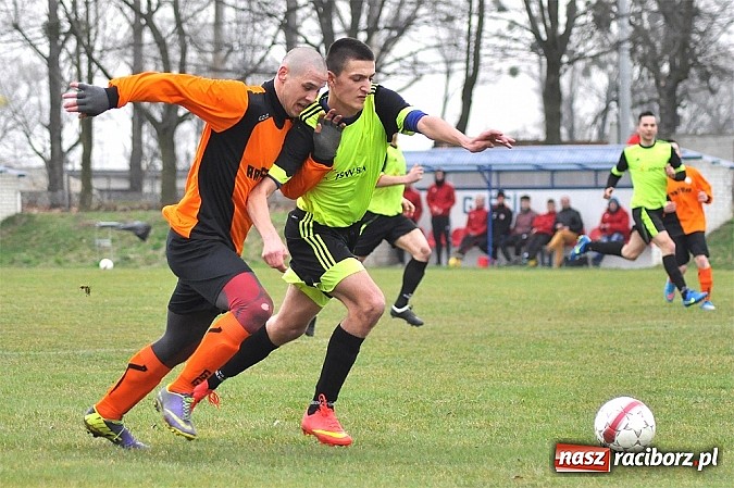Zdjęcie w galerii na portalu naszraciborz.pl: Emocje do ostatnich minut. Rafako lepsze od Gołkowic wiadomości z regionu