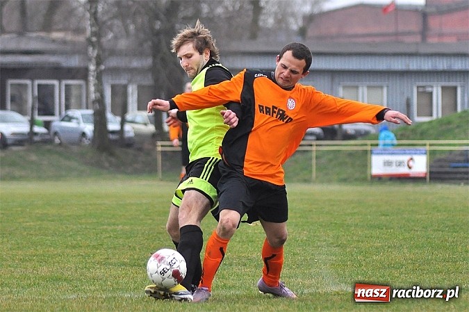 Zdjęcie w galerii na portalu naszraciborz.pl: Emocje do ostatnich minut. Rafako lepsze od Gołkowic wiadomości z regionu