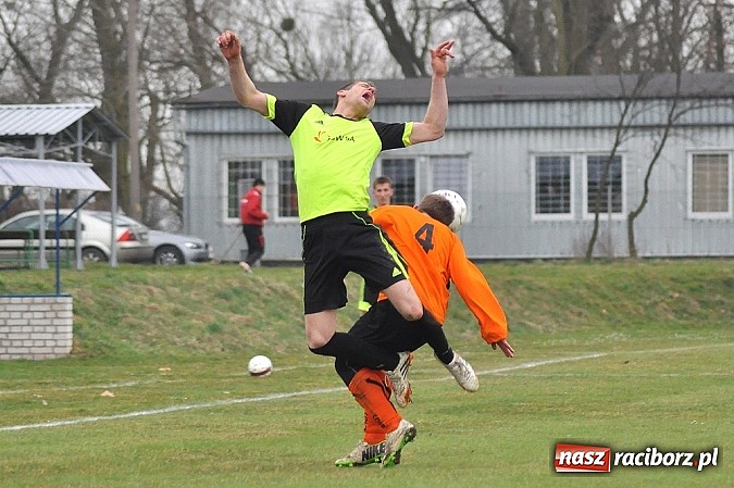 Zdjęcie w galerii na portalu naszraciborz.pl: Emocje do ostatnich minut. Rafako lepsze od Gołkowic wiadomości z regionu