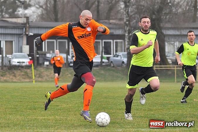 Zdjęcie w galerii na portalu naszraciborz.pl: Emocje do ostatnich minut. Rafako lepsze od Gołkowic wiadomości z regionu