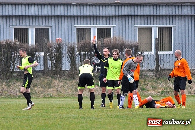 Zdjęcie w galerii na portalu naszraciborz.pl: Emocje do ostatnich minut. Rafako lepsze od Gołkowic wiadomości z regionu