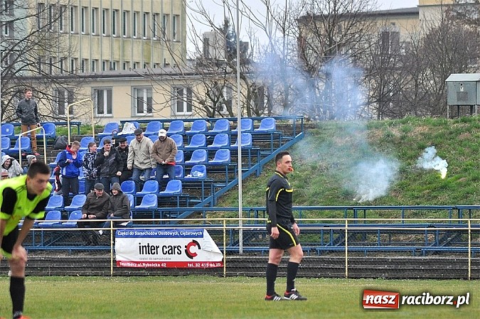 Zdjęcie w galerii na portalu naszraciborz.pl: Emocje do ostatnich minut. Rafako lepsze od Gołkowic wiadomości z regionu