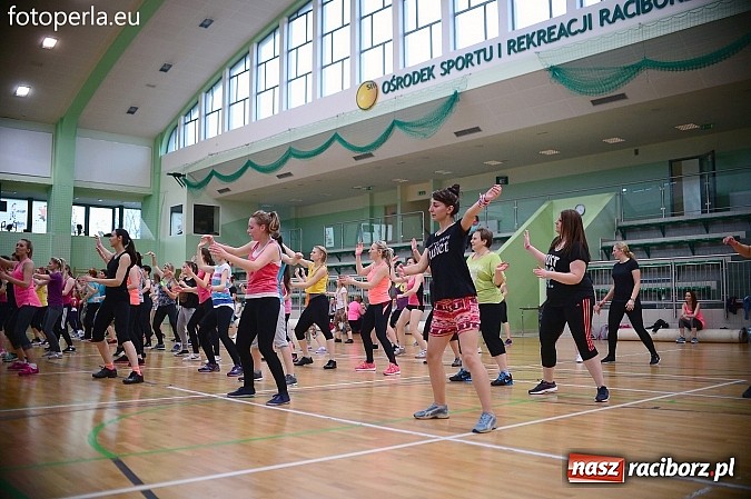 Zdjęcie w galerii na portalu naszraciborz.pl: ZUMBATHON w Arenie Rafako - edycja II wiadomości z regionu