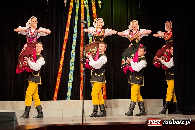 Zdjęcie w galerii na portalu naszraciborz.pl: Zespół Śląsk wzruszył serca raciborzan  wiadomości z regionu