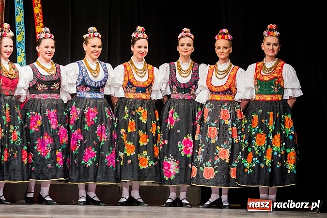 Zdjęcie w galerii na portalu naszraciborz.pl: Zespół Śląsk wzruszył serca raciborzan  wiadomości z regionu