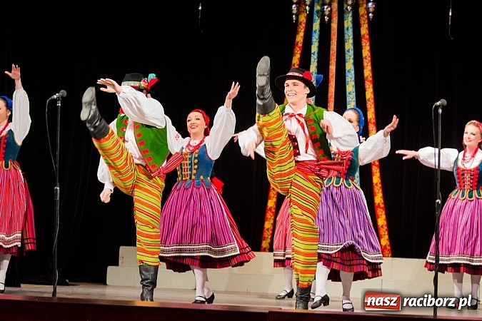 Zdjęcie w galerii na portalu naszraciborz.pl: Zespół Śląsk wzruszył serca raciborzan  wiadomości z regionu