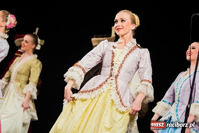 Zdjęcie w galerii na portalu naszraciborz.pl: Zespół Śląsk wzruszył serca raciborzan  wiadomości z regionu