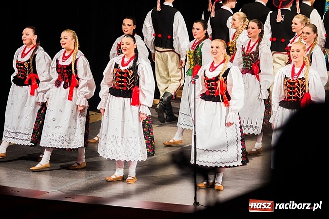 Zdjęcie w galerii na portalu naszraciborz.pl: Zespół Śląsk wzruszył serca raciborzan  wiadomości z regionu