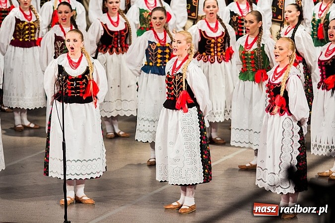 Zdjęcie w galerii na portalu naszraciborz.pl: Zespół Śląsk wzruszył serca raciborzan  wiadomości z regionu