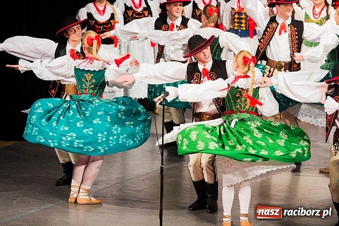 Zdjęcie w galerii na portalu naszraciborz.pl: Zespół Śląsk wzruszył serca raciborzan  wiadomości z regionu