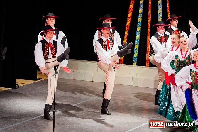 Zdjęcie w galerii na portalu naszraciborz.pl: Zespół Śląsk wzruszył serca raciborzan  wiadomości z regionu