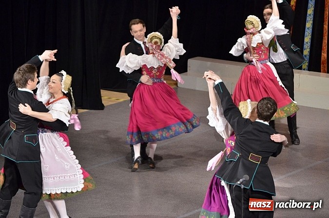 Zdjęcie w galerii na portalu naszraciborz.pl: Zespół Śląsk wzruszył serca raciborzan  wiadomości z regionu