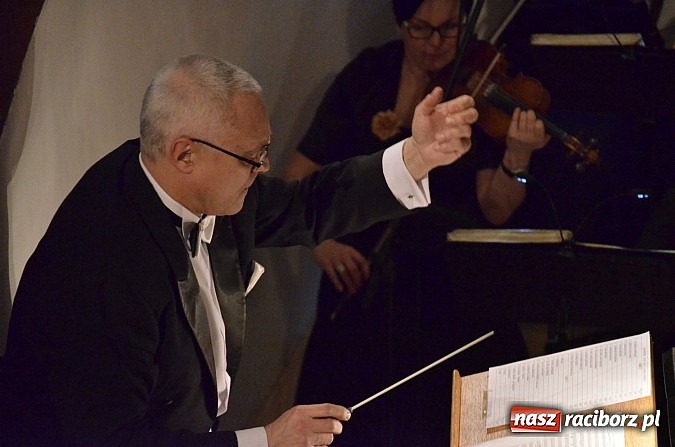 Zdjęcie w galerii na portalu naszraciborz.pl: Zespół Śląsk wzruszył serca raciborzan  wiadomości z regionu