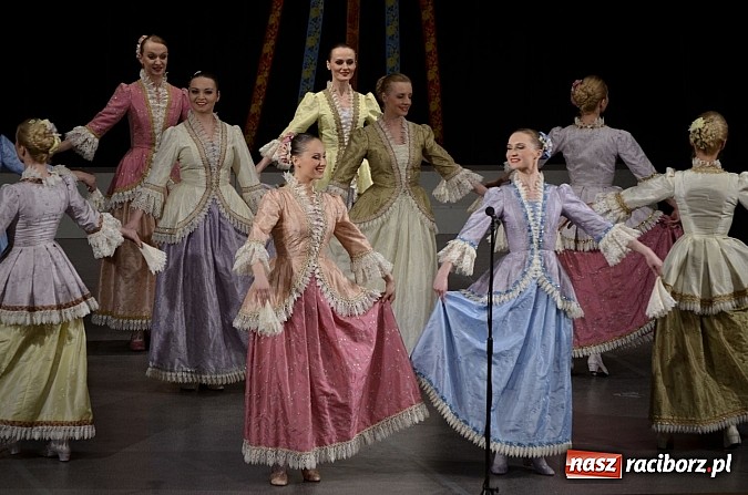 Zdjęcie w galerii na portalu naszraciborz.pl: Zespół Śląsk wzruszył serca raciborzan  wiadomości z regionu