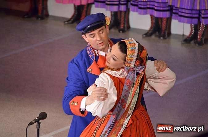 Zdjęcie w galerii na portalu naszraciborz.pl: Zespół Śląsk wzruszył serca raciborzan  wiadomości z regionu