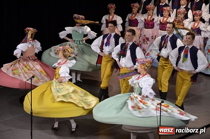 Zdjęcie w galerii na portalu naszraciborz.pl: Zespół Śląsk wzruszył serca raciborzan  wiadomości z regionu