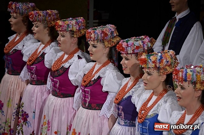 Zdjęcie w galerii na portalu naszraciborz.pl: Zespół Śląsk wzruszył serca raciborzan  wiadomości z regionu