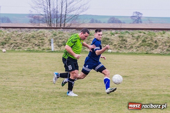 Zdjęcie w galerii na portalu naszraciborz.pl: Cyprzanów - Buków: Udana pogoń gospodarzy wiadomości z regionu