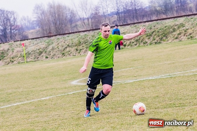 Zdjęcie w galerii na portalu naszraciborz.pl: Cyprzanów - Buków: Udana pogoń gospodarzy wiadomości z regionu