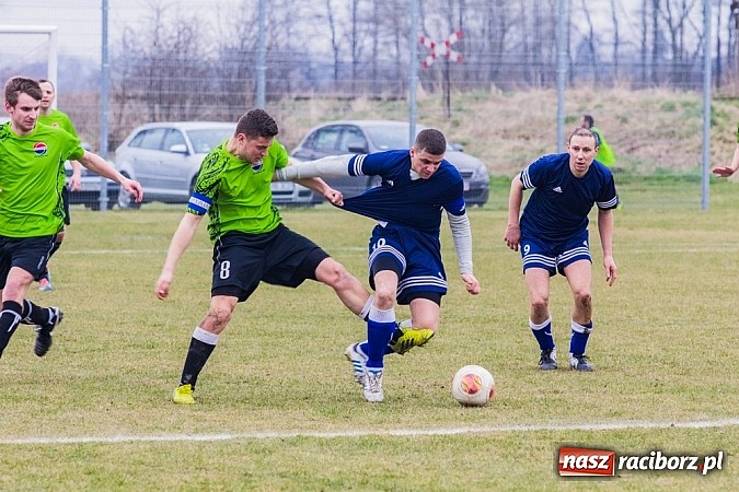 Zdjęcie w galerii na portalu naszraciborz.pl: Cyprzanów - Buków: Udana pogoń gospodarzy wiadomości z regionu