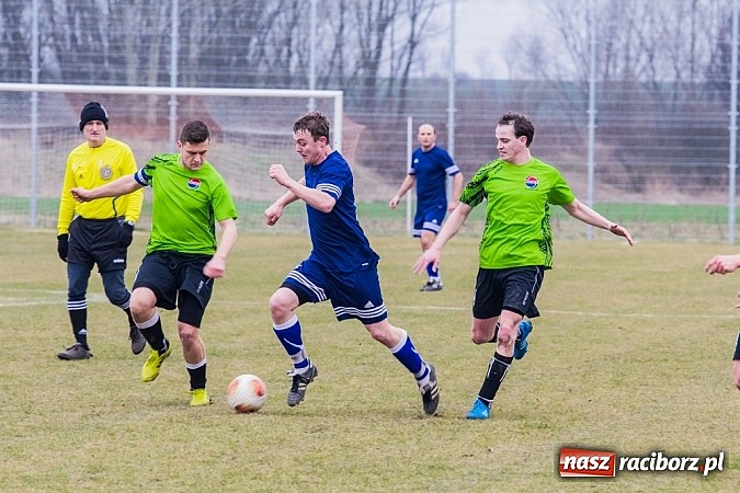 Zdjęcie w galerii na portalu naszraciborz.pl: Cyprzanów - Buków: Udana pogoń gospodarzy wiadomości z regionu