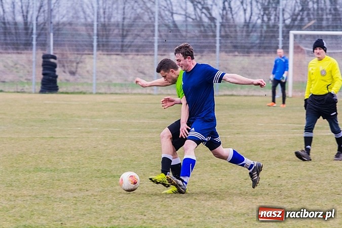 Zdjęcie w galerii na portalu naszraciborz.pl: Cyprzanów - Buków: Udana pogoń gospodarzy wiadomości z regionu