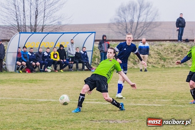 Zdjęcie w galerii na portalu naszraciborz.pl: Cyprzanów - Buków: Udana pogoń gospodarzy wiadomości z regionu