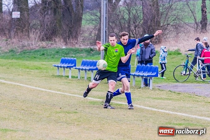 Zdjęcie w galerii na portalu naszraciborz.pl: Cyprzanów - Buków: Udana pogoń gospodarzy wiadomości z regionu