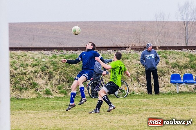 Zdjęcie w galerii na portalu naszraciborz.pl: Cyprzanów - Buków: Udana pogoń gospodarzy wiadomości z regionu