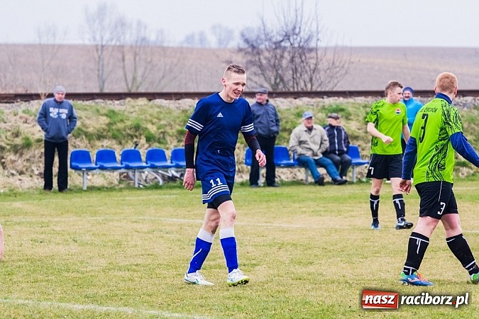 Zdjęcie w galerii na portalu naszraciborz.pl: Cyprzanów - Buków: Udana pogoń gospodarzy wiadomości z regionu