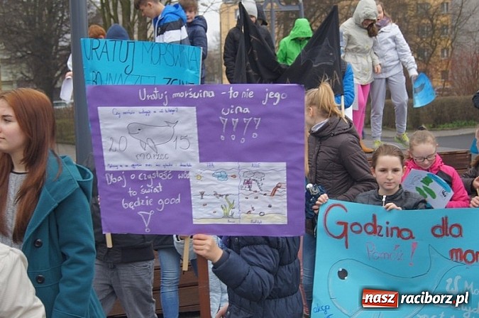 Zdjęcie w galerii na portalu naszraciborz.pl: Godzina dla Ziemi w SP 4 wiadomości z regionu