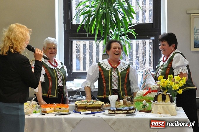 Zdjęcie w galerii na portalu naszraciborz.pl: Tworków - wielkanocne stoły pełne pyszności wiadomości z regionu