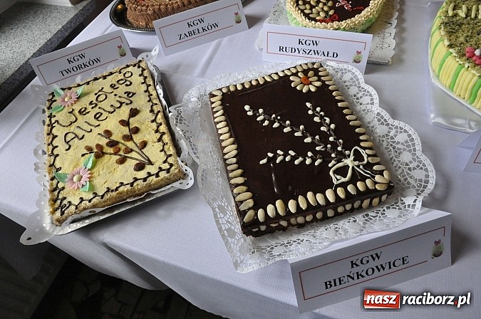 Zdjęcie w galerii na portalu naszraciborz.pl: Tworków - wielkanocne stoły pełne pyszności wiadomości z regionu