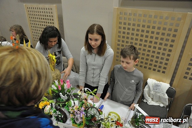 Zdjęcie w galerii na portalu naszraciborz.pl: Tworków - wielkanocne stoły pełne pyszności wiadomości z regionu