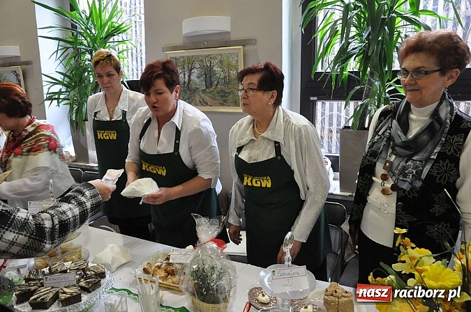 Zdjęcie w galerii na portalu naszraciborz.pl: Tworków - wielkanocne stoły pełne pyszności wiadomości z regionu