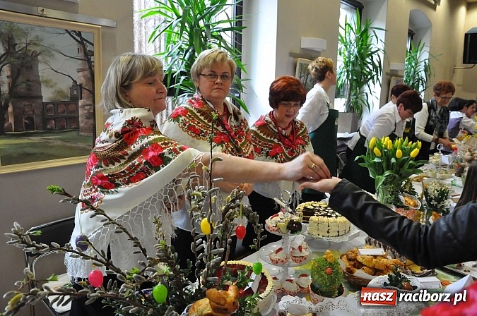 Zdjęcie w galerii na portalu naszraciborz.pl: Tworków - wielkanocne stoły pełne pyszności wiadomości z regionu
