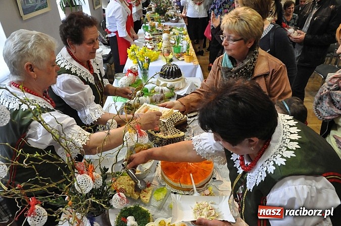Zdjęcie w galerii na portalu naszraciborz.pl: Tworków - wielkanocne stoły pełne pyszności wiadomości z regionu