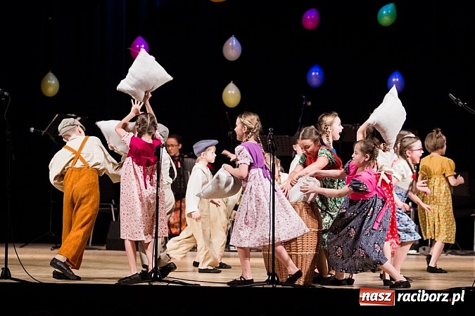 Zdjęcie w galerii na portalu naszraciborz.pl: Koncert charytatywny na rzecz Kacpra Sucheckiego. Udało się zebrać ponad 6 tys. zł. wiadomości z regionu