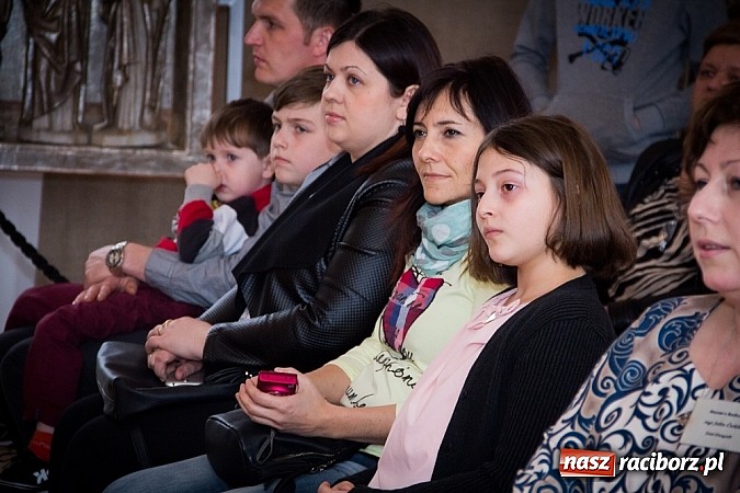 Zdjęcie w galerii na portalu naszraciborz.pl: Nagrodzono laureatów konkursu na ozdobę wielkanocną wiadomości z regionu