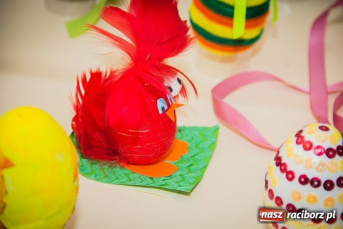 Zdjęcie w galerii na portalu naszraciborz.pl: Nagrodzono laureatów konkursu na ozdobę wielkanocną wiadomości z regionu