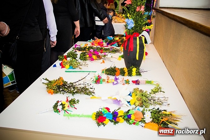Zdjęcie w galerii na portalu naszraciborz.pl: Nagrodzono laureatów konkursu na ozdobę wielkanocną wiadomości z regionu