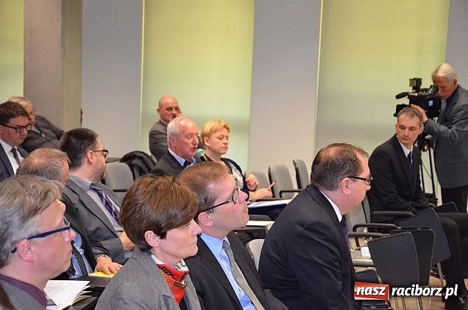 Zdjęcie w galerii na portalu naszraciborz.pl: Spotkanie konsultacyjne z samorządowcami wiadomości z regionu
